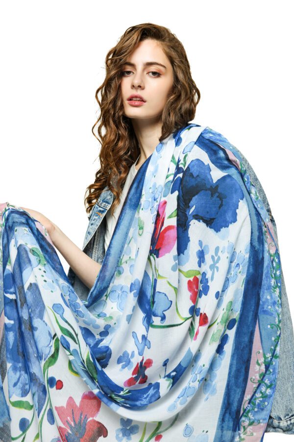 Color Edge Narcissus S 19004 Model Blue scaled Color Edge Narcissus S-19004-[250][0][750][130][210][1140] SCARF.COM
