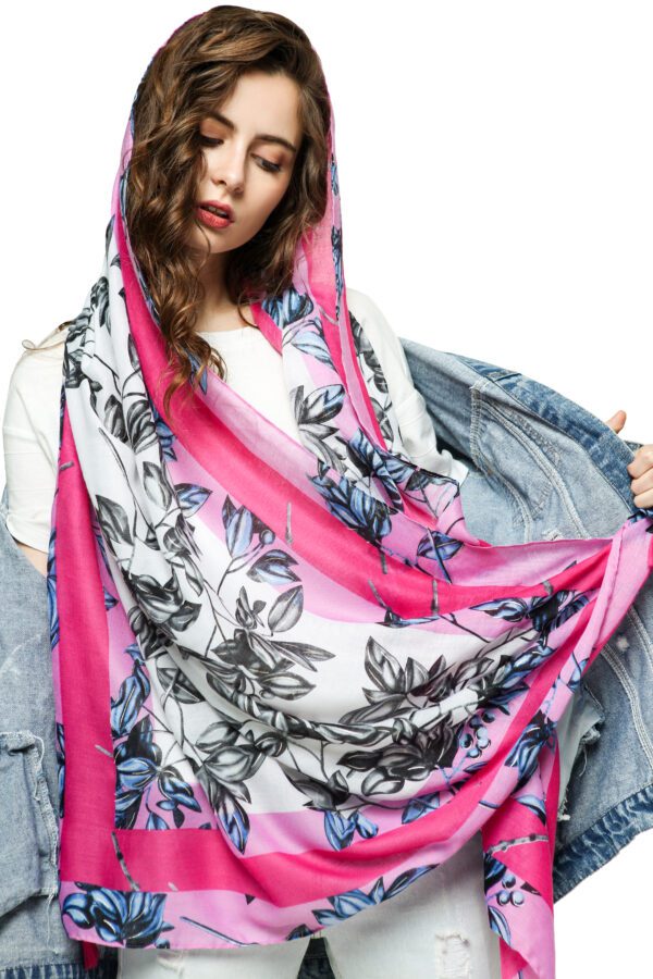 Color Edged Leaves Add Silver S 19003 Model Pink scaled Color Edged Leaves Add Silver S-19003-[190][100][670][1300][375][10] SCARF.COM