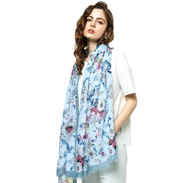 Hot Silver Add Hundreds of Flowers Contend For Beauty S 19011 Model Blue 2 scaled Hot Silver Add Hundreds of Flowers Contend For Beauty S-19011-[330][250][830][1250][480][0] SCARF.COM