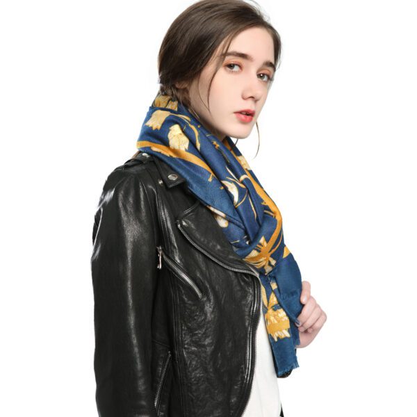 Blooming AW 20002 Model Blue scaled Blooming - Stain - AW-20002-[1020][70][900][750][720][710] SCARF.COM