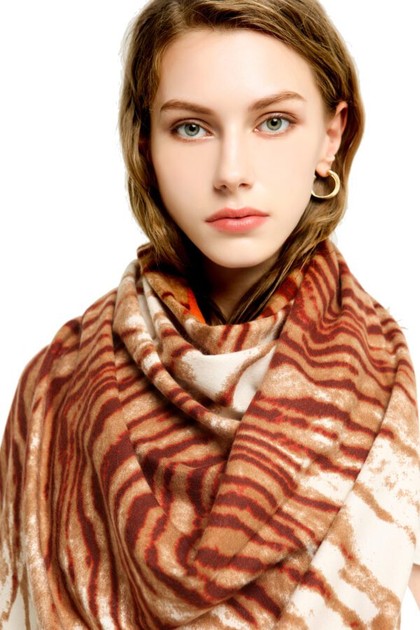 Color Edge Tiger Pattern AW 19031 Model Coffe 2 scaled Color Edge Tiger Pattern - Cashmere Feel Scarves - AW-19031-[70][0][680][500][0][130] SCARF.COM