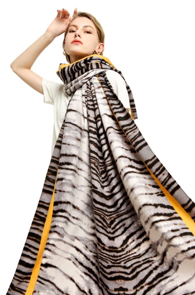 SCARF 190 CM IN TIGER ORANGE CASHMERE 364767