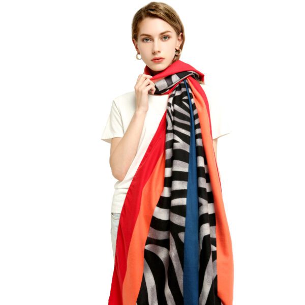 Color Edged Zebra Pattern AW 19030 Model Red scaled