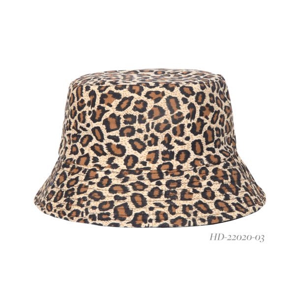 HD 22020 03 scaled Athletic Style Meets Casual Cool with Champion Bucket Hat SCARF.COM