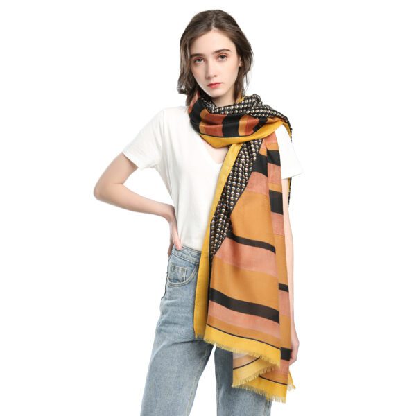 Shuangpin Triangle AW 20006 Model Yellow scaled Shuangpin Triangle AW-20006-[1110][720][150][40][990][1400] SCARF.COM