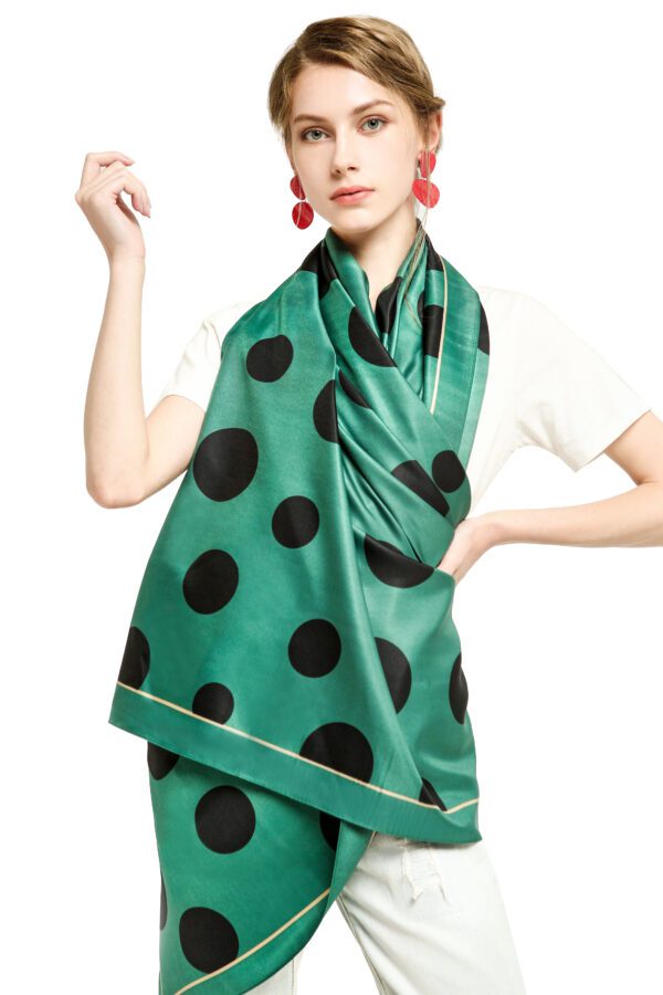 Size Dots AW 19047 Model Green scaled Size Dots - Silk Till - AW-19047-[630][528][440][1110][870][400] SCARF.COM
