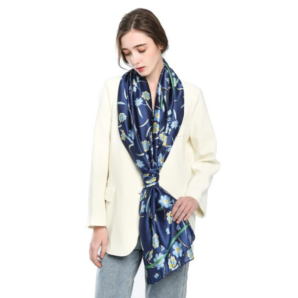 Winter Jasmine Blooming S 21018 Model Blue scaled Winter Jasmine Blooming S-21018-[0][209][290][60] SCARF.COM