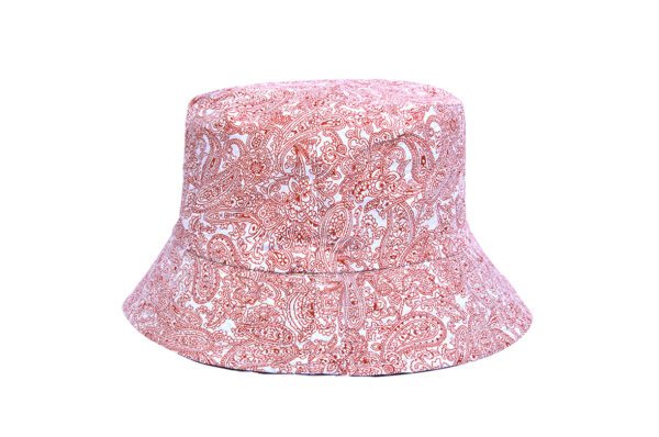 XW2020 主图 Modern Touch to a Classic Look with New Era Bucket Hat SCARF.COM