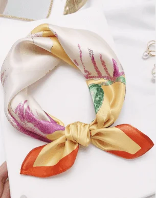 Where and How to Choose the Best Silk Scarves 5 %E5%9B%BE%E7%89%877 Where and How to Choose the Best Silk Scarves SCARF.COM