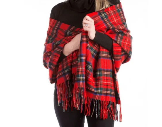 How To Choose A Scarf Type? For Your Scarf Business 34 33 How to choose a scarf type For your scarf business How To Choose A Scarf Type? For Your Scarf Business SCARF.COM