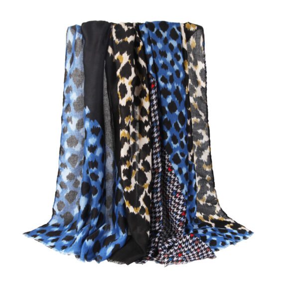 AW 22012 03 Leopard Print scaled Colorful Leaves - Stain - AW-22012 SCARF.COM