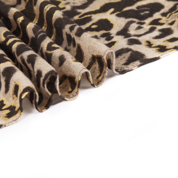 AW 22017 Detail 01 Leopard Point scaled Leopard Point - Stain - AW-22017 SCARF.COM
