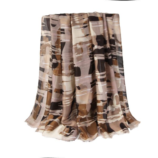 AW 22021 02 Camouflage scaled