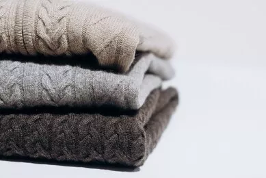 How The Three Fabrics Of Scarves Are Different: Pashmina, Cashmere & Wool 