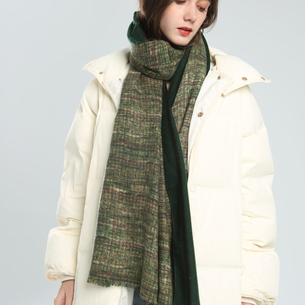 Wool scarves Scarf manufacture for Green color