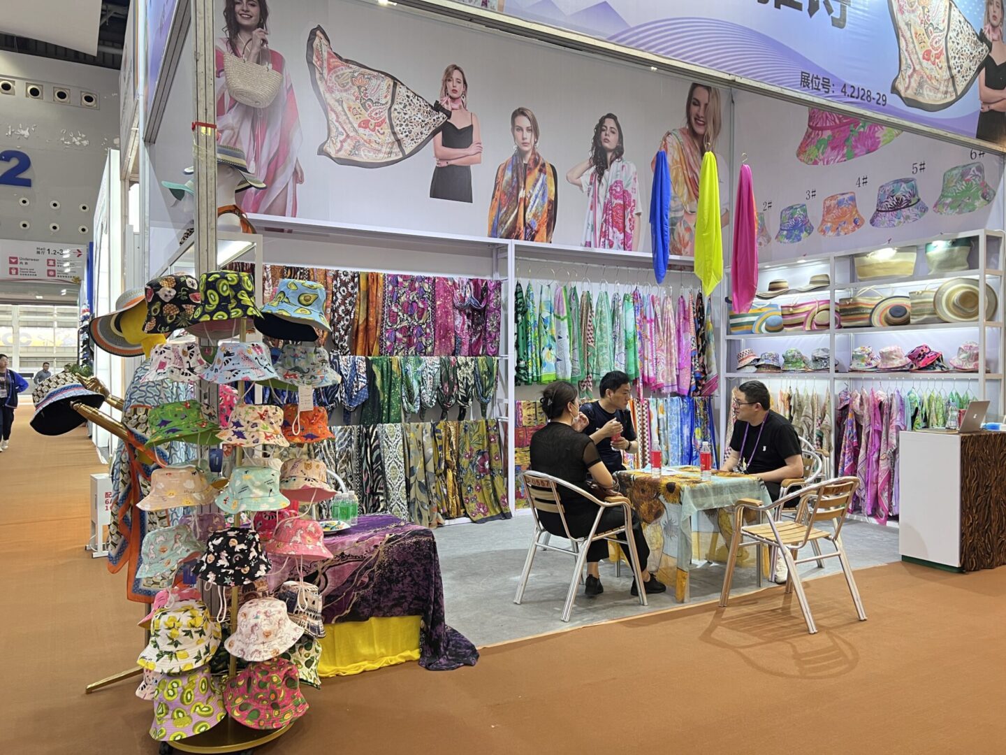 About 10 canton fair 2024 scarf.com