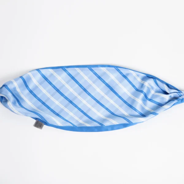 Classic Diagonal Stripe Pearl Magnet Clasp Scarf