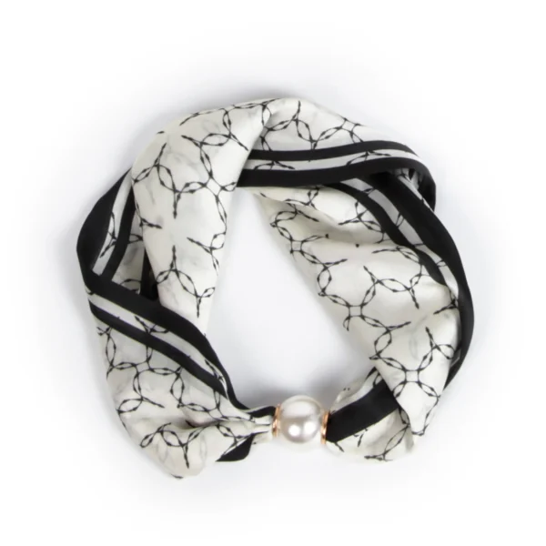 Elegant Geometric Monochrome Pearl Scarf Necklace